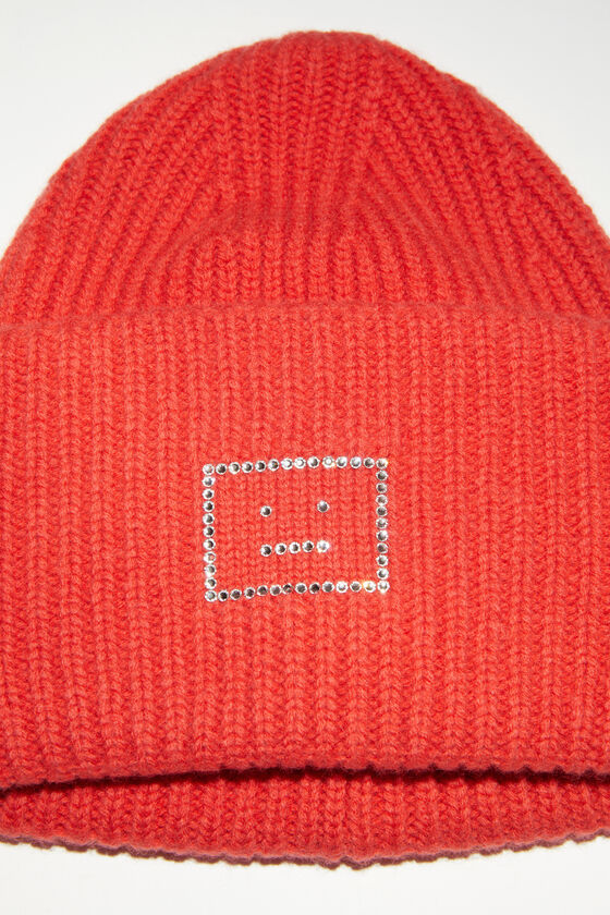 (image for) Amazing Large face logo beanie